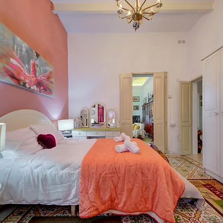 Charming 2br Townhouse With Rooftop Terrace Holiday home Saint Julian's